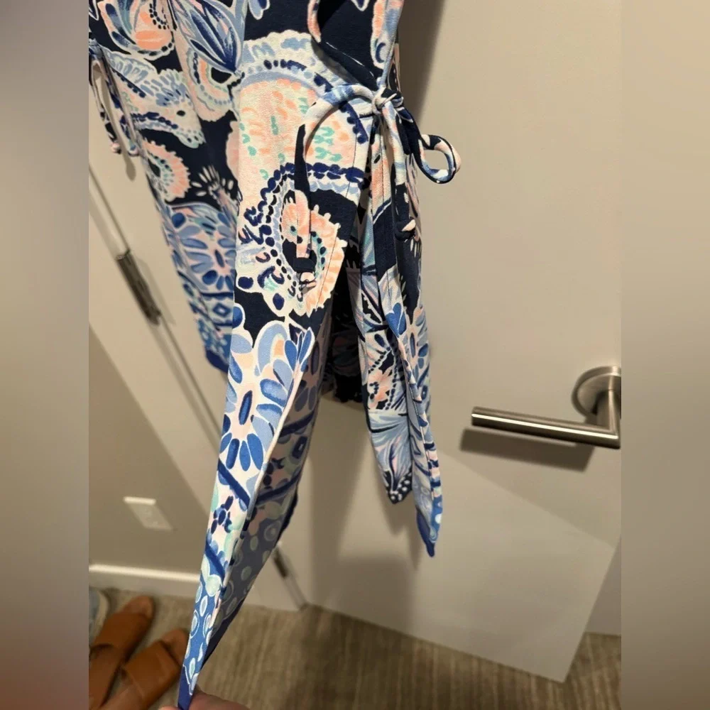 Lilly Pulitzer Donna High Tide Navy “Holy Flockamolie” Shift Dress Romper Size 2